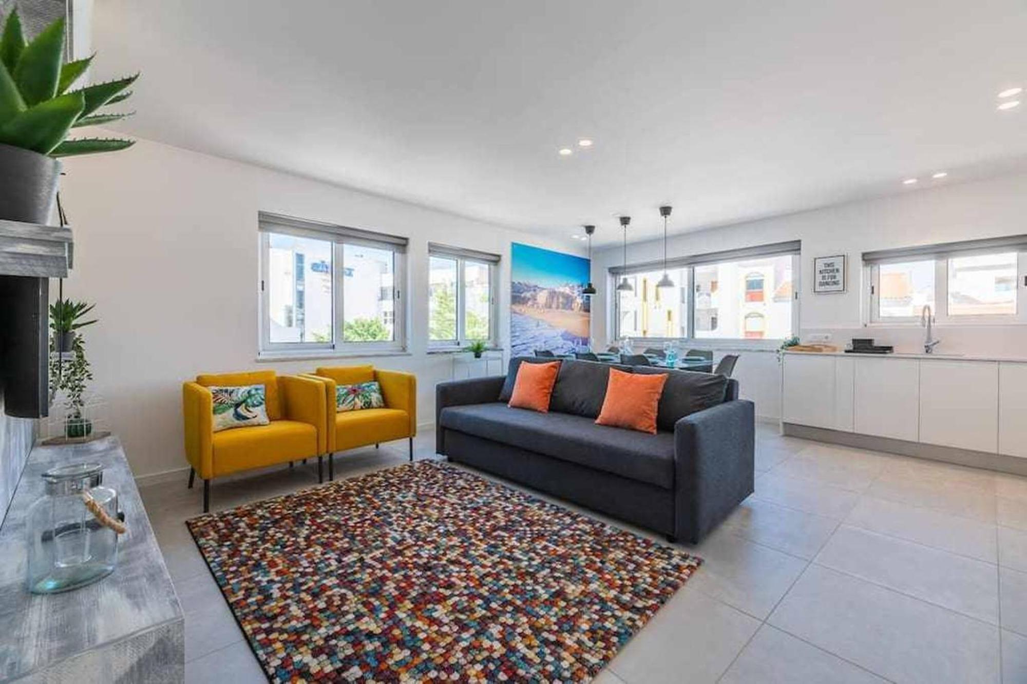 Central Town 2-Bedroom Apartment Albufeira Ngoại thất bức ảnh